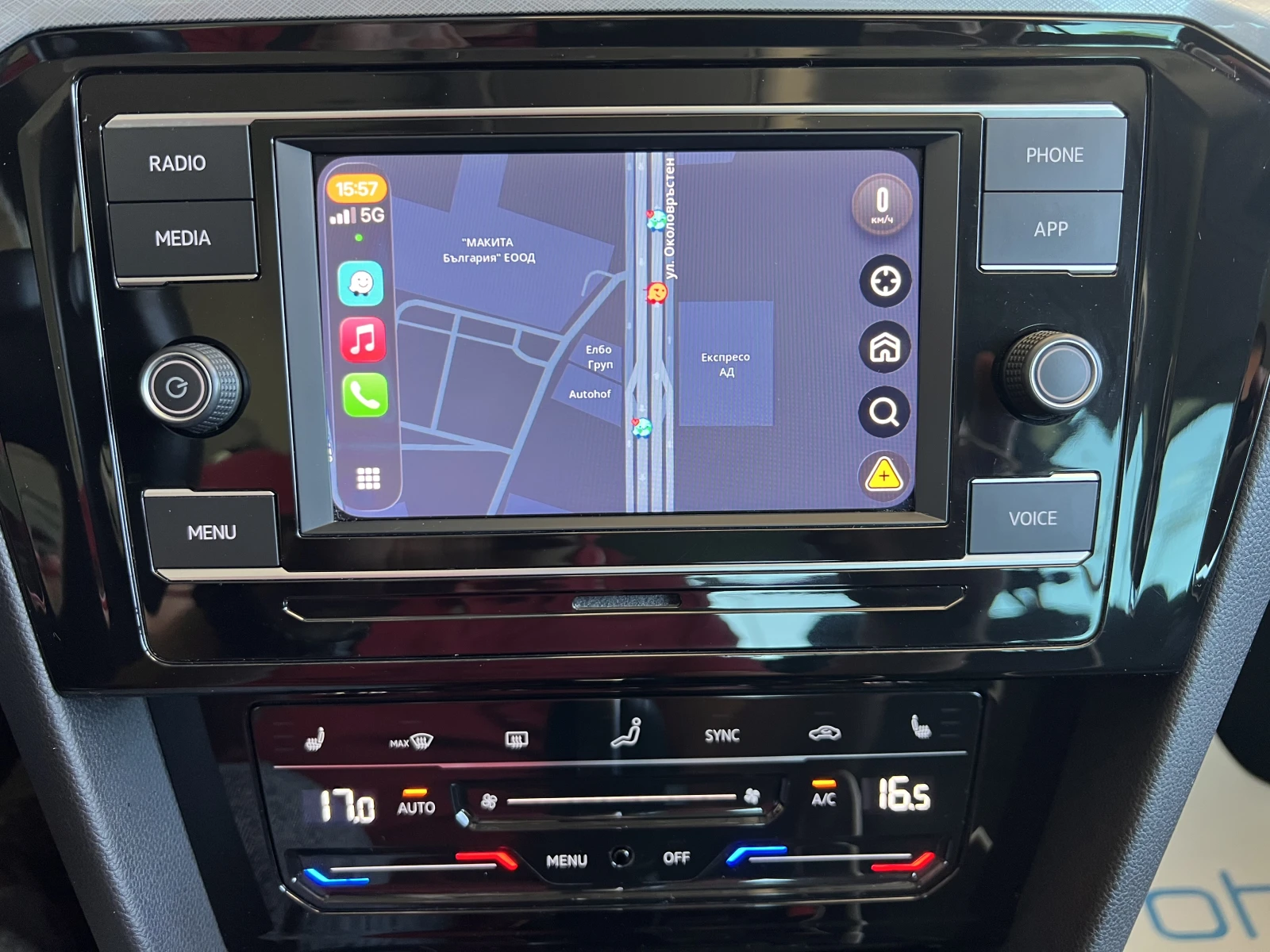 VW Passat BUSINESS/1.5TSI/150к.с./7АТ, снимка 14 - Автомобили и джипове - 54553979