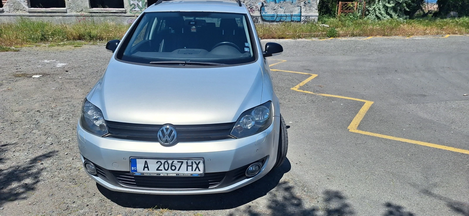 VW Golf Plus Match 1.6 TDI, снимка 3 - Автомобили и джипове - 54573387