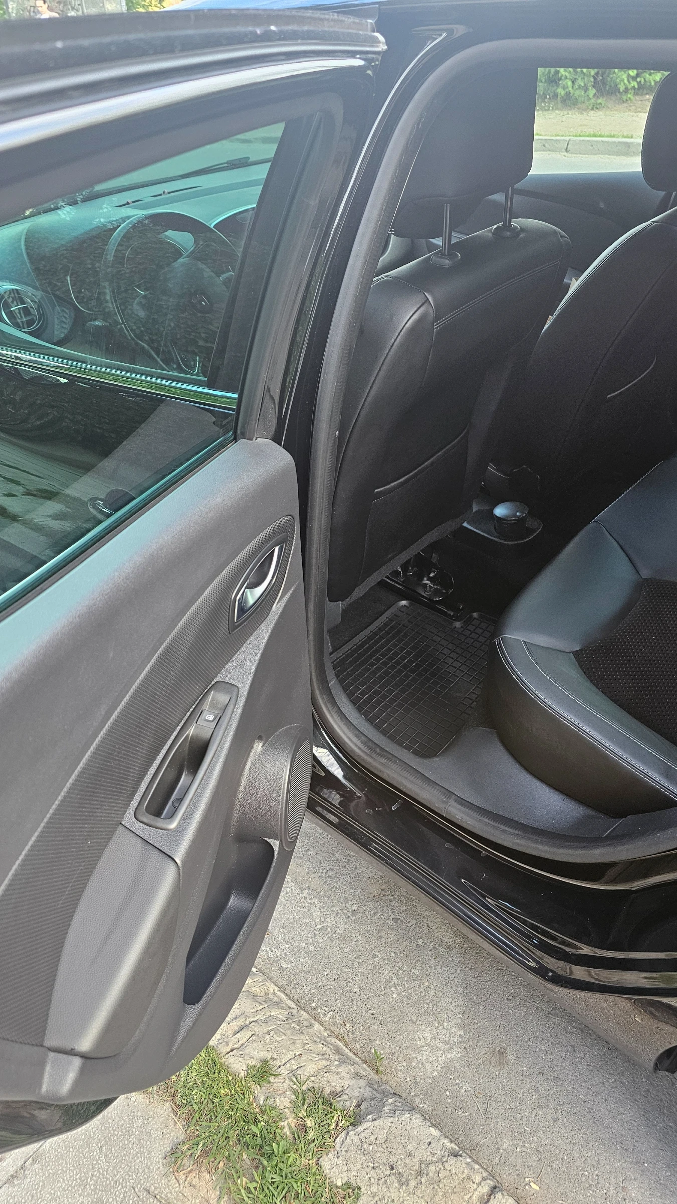 Renault Clio CL4 INTENSEnergy TCe 120 k.c. BVA6 EDC, снимка 7 - Автомобили и джипове - 54595529