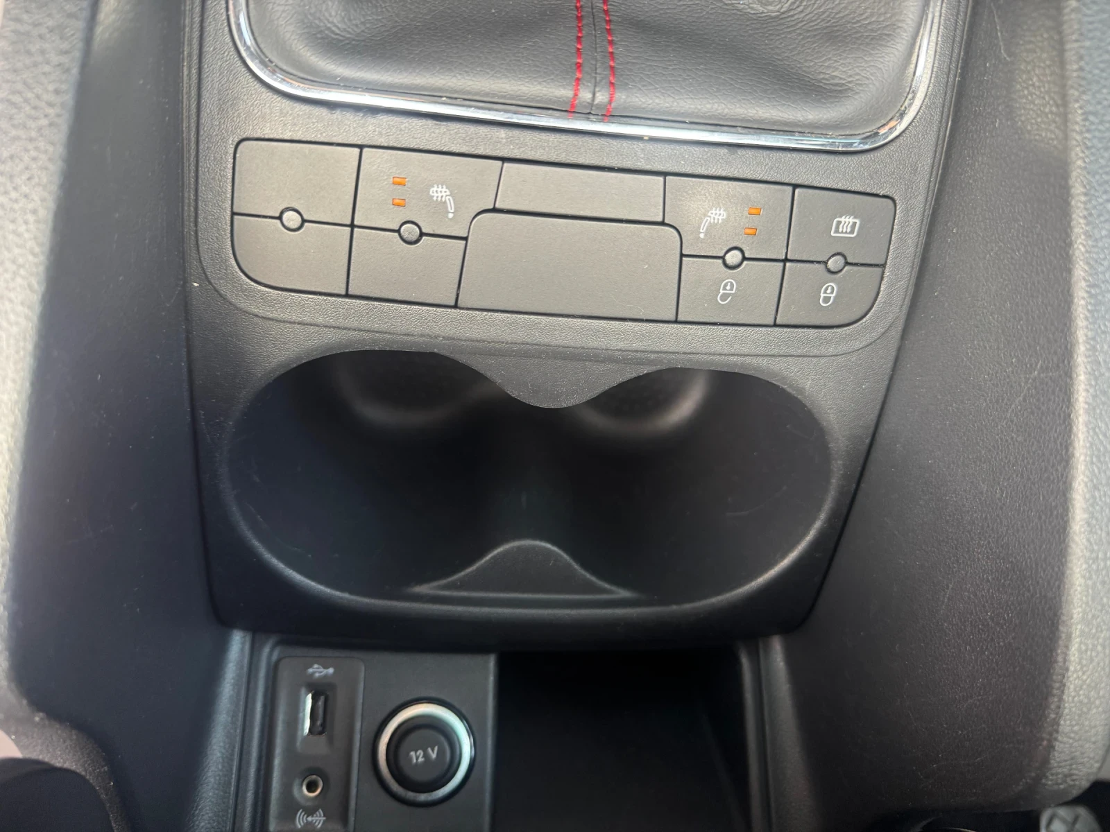 Seat Ibiza FR/Navi/LED/Euro6, снимка 9 - Автомобили и джипове - 54808760