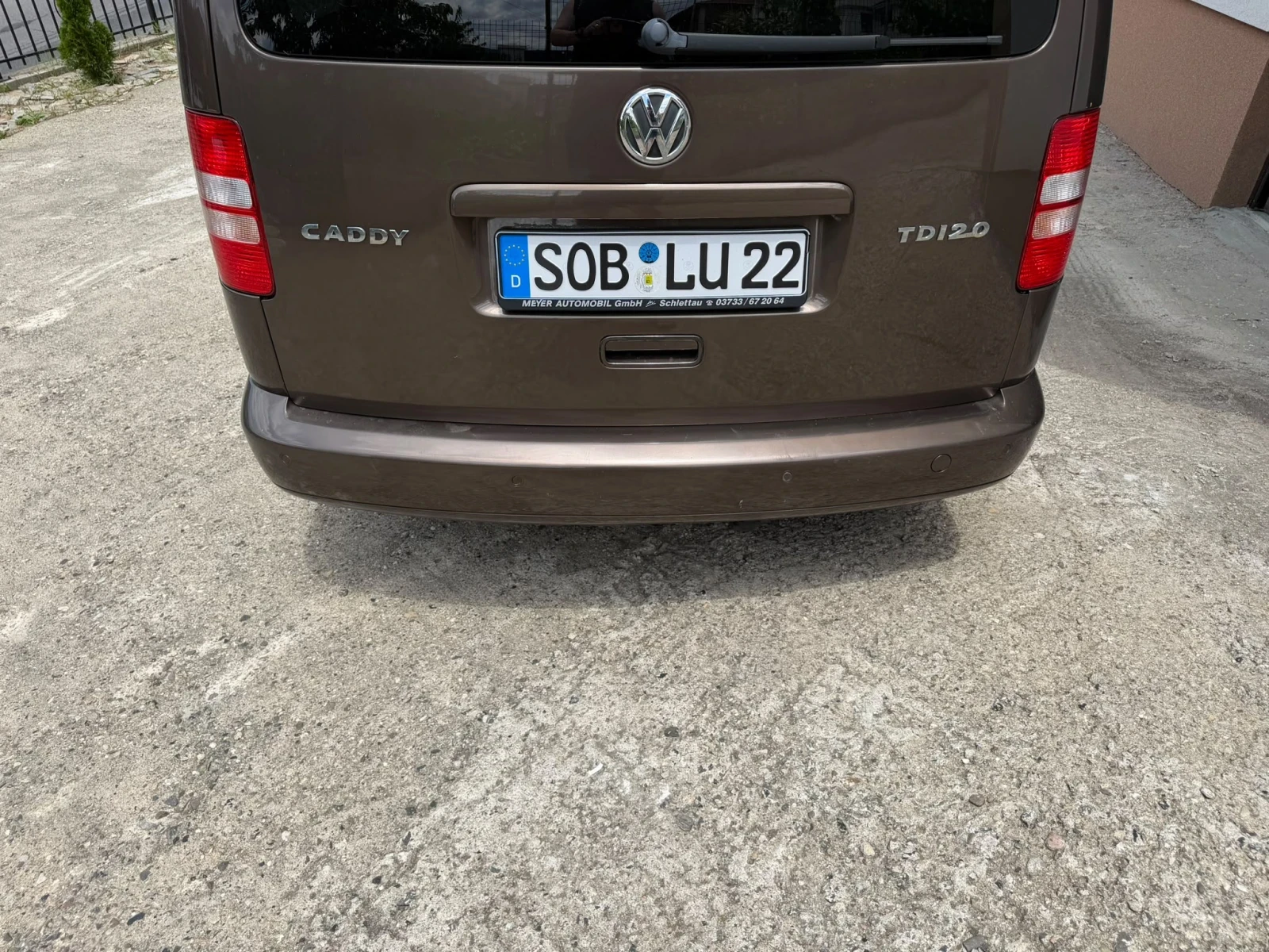 VW Caddy 2.0 TDI Германия 7 местен Топ състояние Webasto, снимка 4 - Автомобили и джипове - 55335736