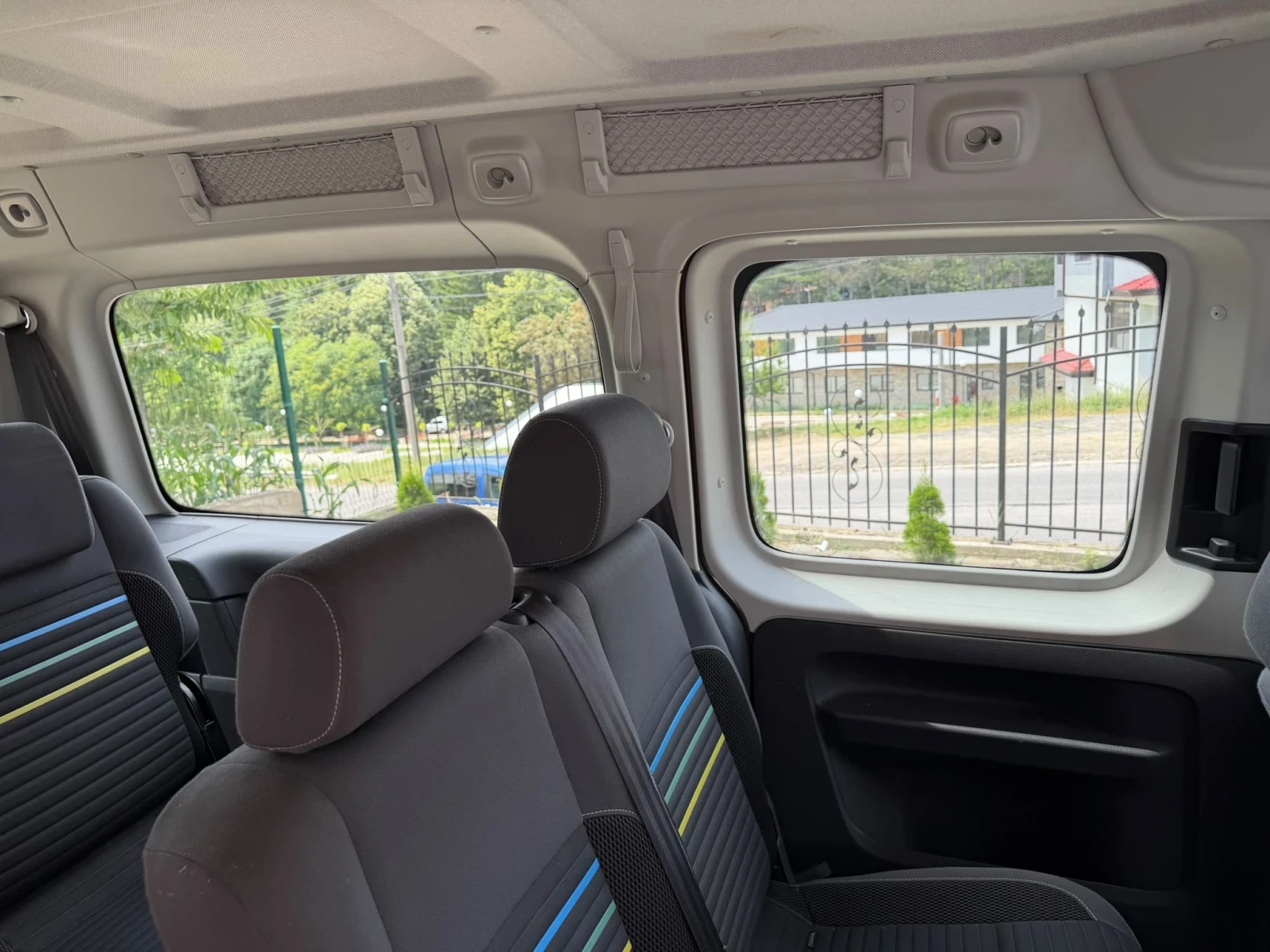 VW Caddy 2.0 TDI Германия 7 местен Топ състояние Webasto, снимка 9 - Автомобили и джипове - 55335736