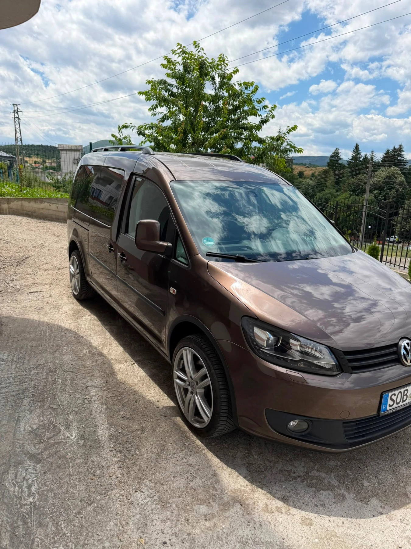 VW Caddy 2.0 TDI Германия 7 местен Топ състояние Webasto, снимка 3 - Автомобили и джипове - 55335736