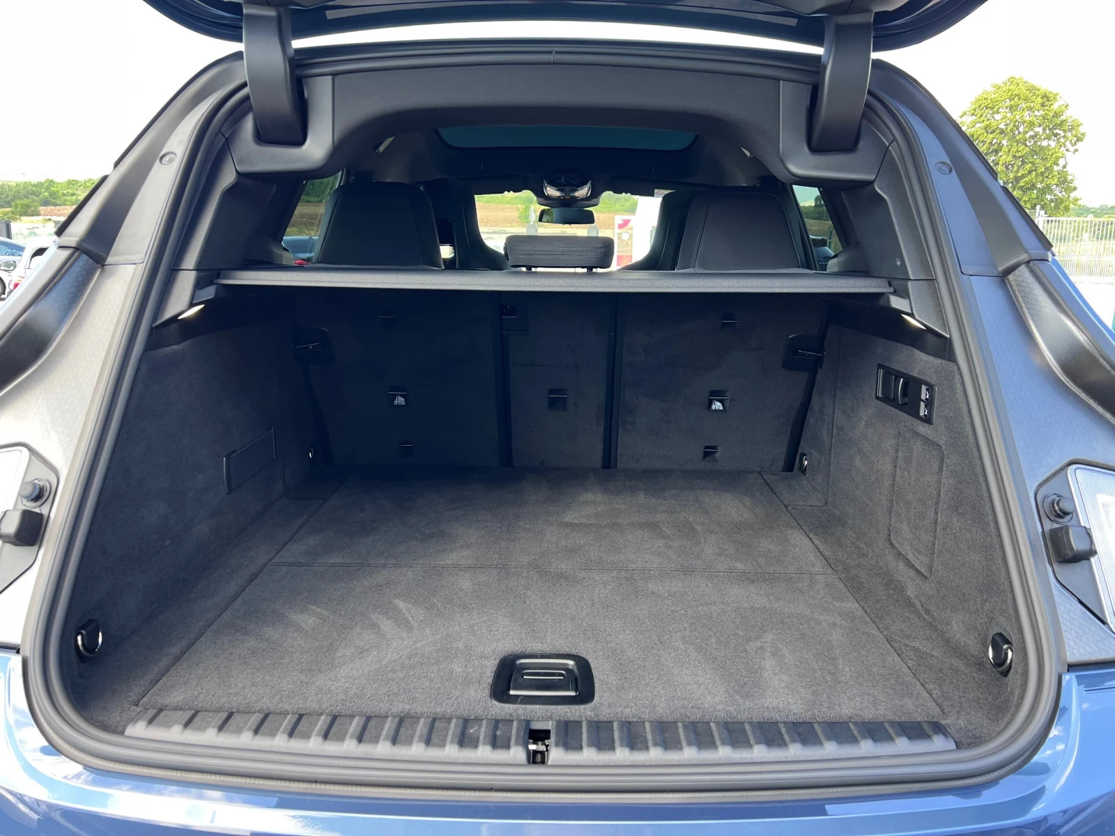 BMW iX * X-Drive* 60* M Sport Pro* , снимка 16 - Автомобили и джипове - 54977223