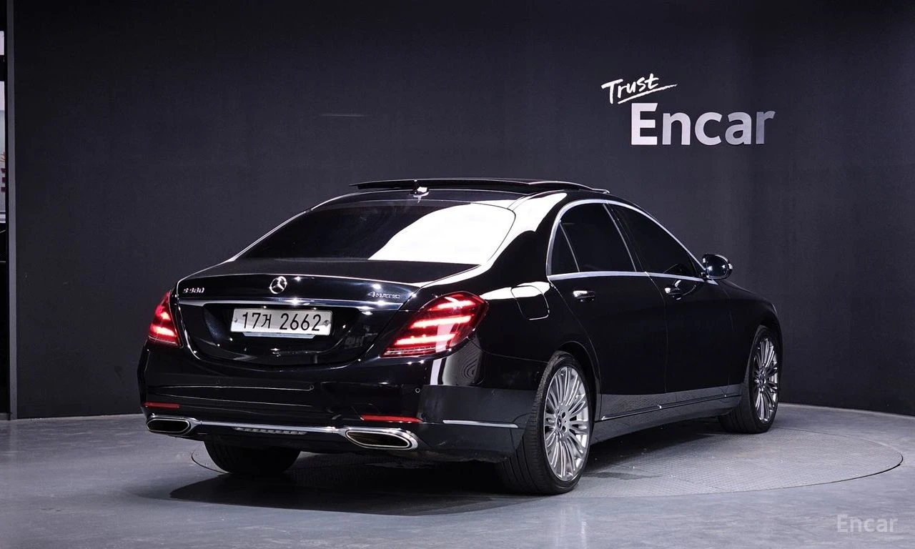 Mercedes-Benz S 560 L* 4MATIC* BURMESTER* ДИГИТАЛНО* ТАБЛО* ОБДУХВАНЕ*, снимка 2 - Автомобили и джипове - 54996265