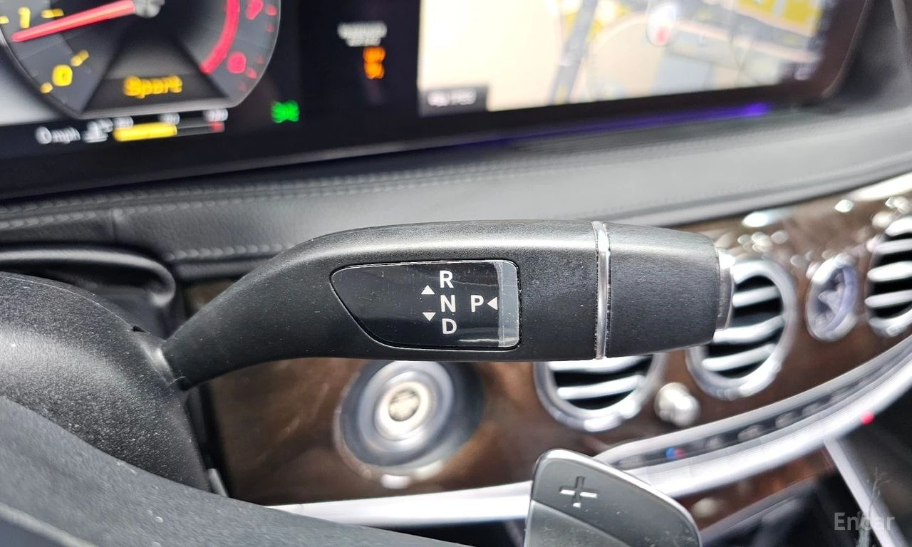 Mercedes-Benz S 560 L* 4MATIC* BURMESTER* ДИГИТАЛНО* ТАБЛО* ОБДУХВАНЕ*, снимка 13 - Автомобили и джипове - 54996265