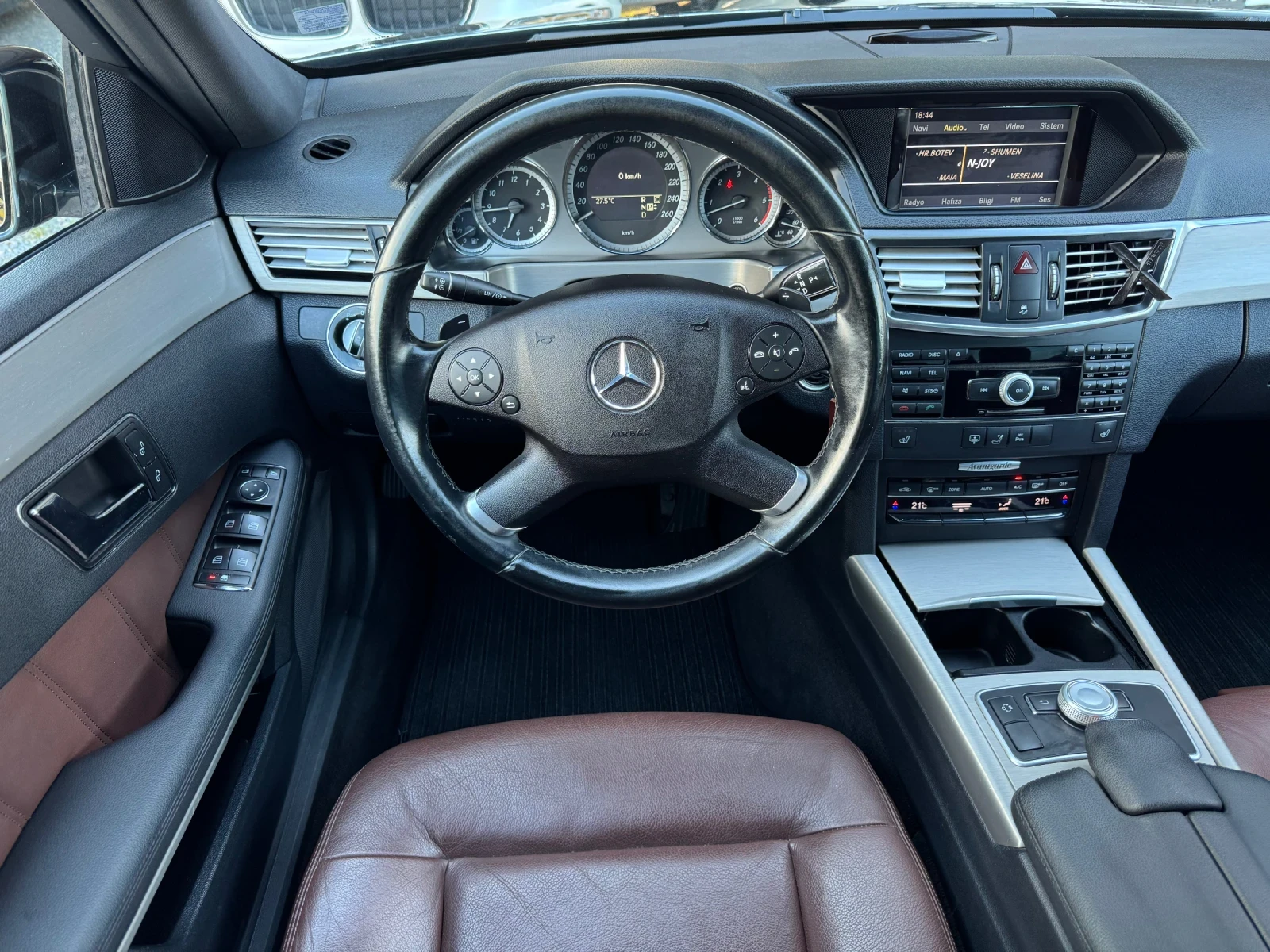 Mercedes-Benz E 350, снимка 11 - Автомобили и джипове - 55016885