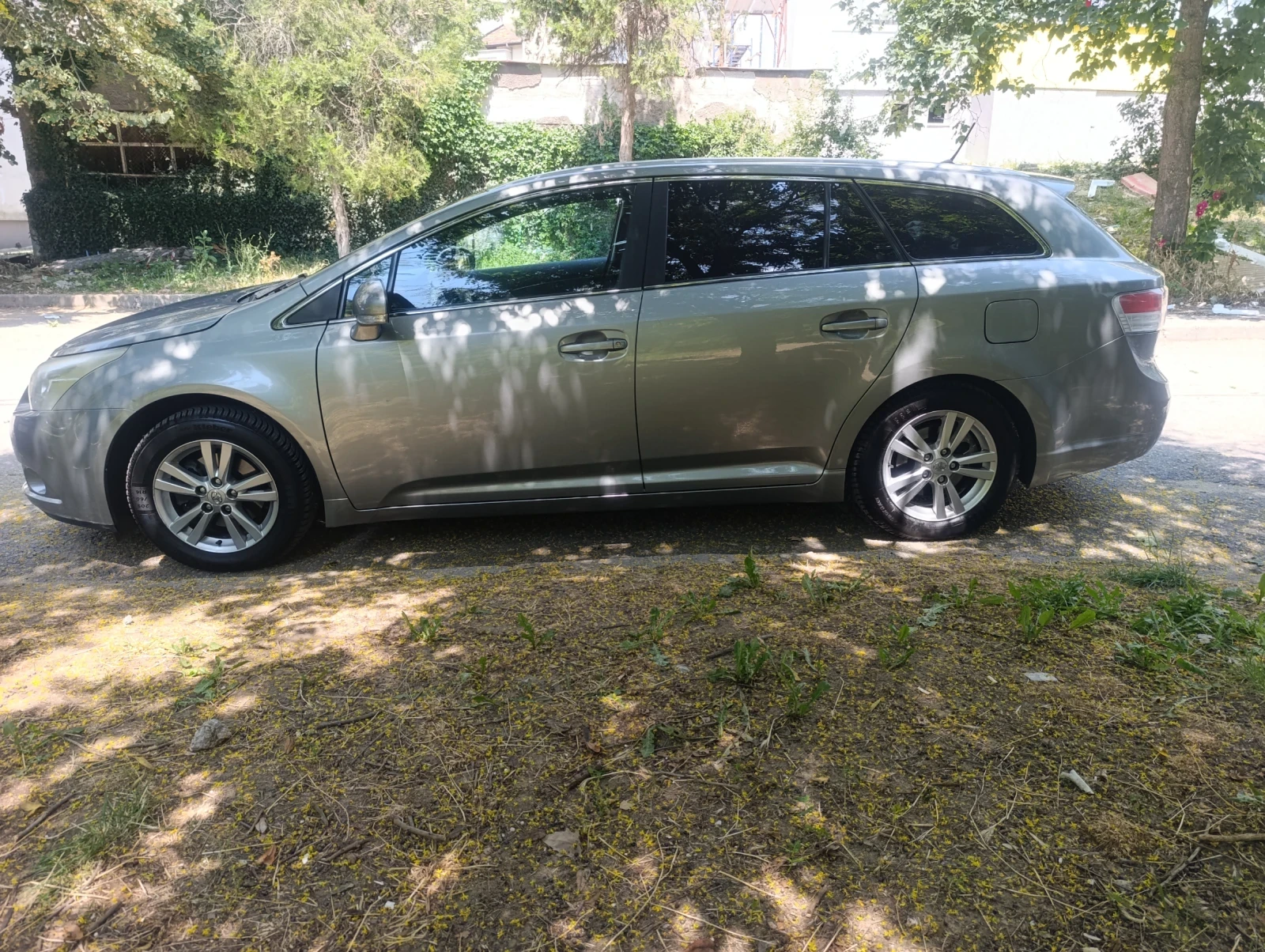 Toyota Avensis, снимка 5 - Автомобили и джипове - 55186056