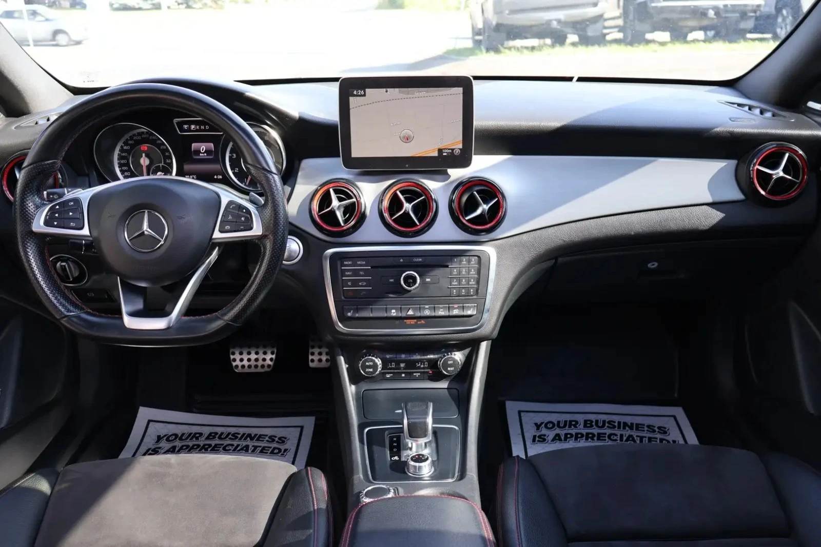 Mercedes-Benz CLA 45 AMG ЦЕНА ДО БЪЛГАРИЯ РЕГИСТРАЦИЯ & АВТОКРЕДИТ, снимка 12 - Автомобили и джипове - 55315675