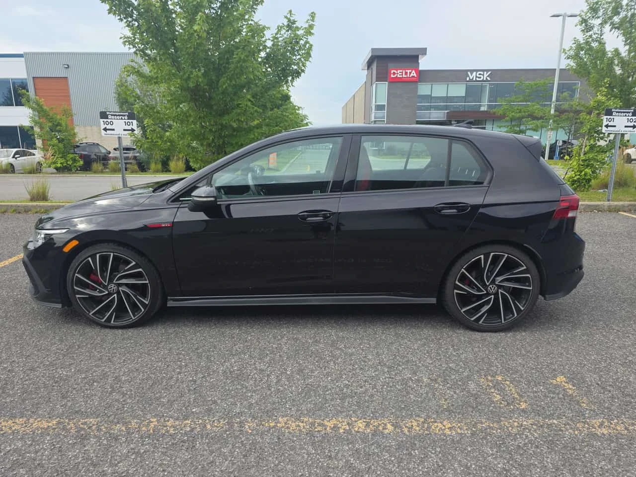 VW Golf GTI | ПОДГРЕВ | ПАНОРАМА | CARFAX | , снимка 2 - Автомобили и джипове - 55538836