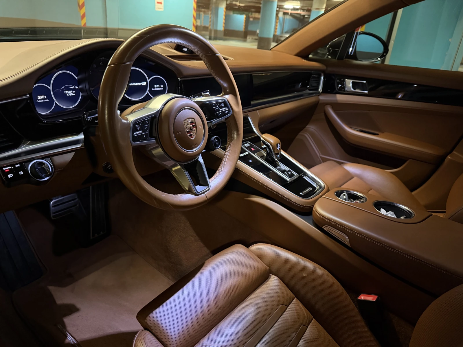 Porsche Panamera Sport Turismo 4S, снимка 9 - Автомобили и джипове - 55613966