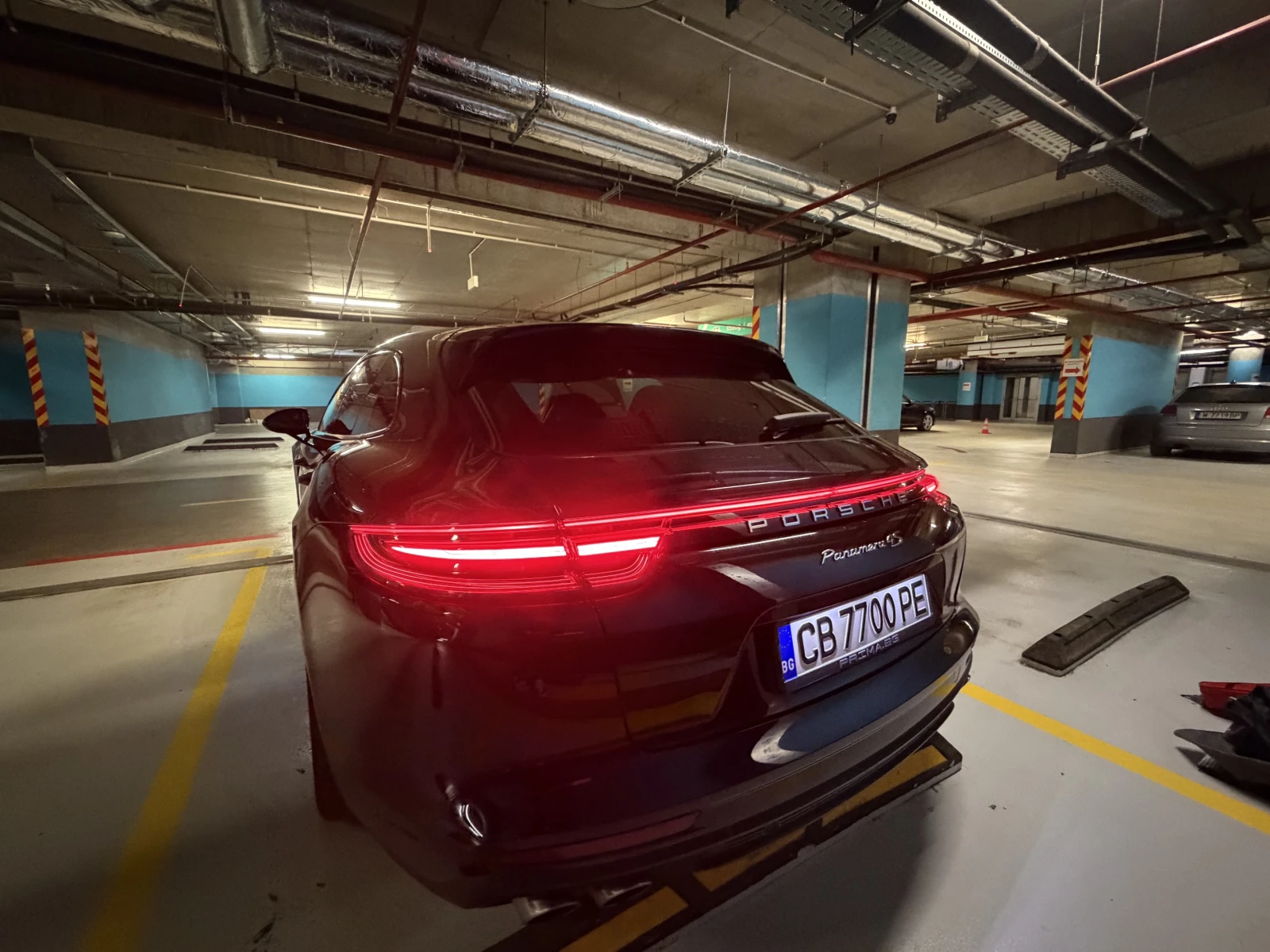 Porsche Panamera Sport Turismo 4S, снимка 5 - Автомобили и джипове - 55613966