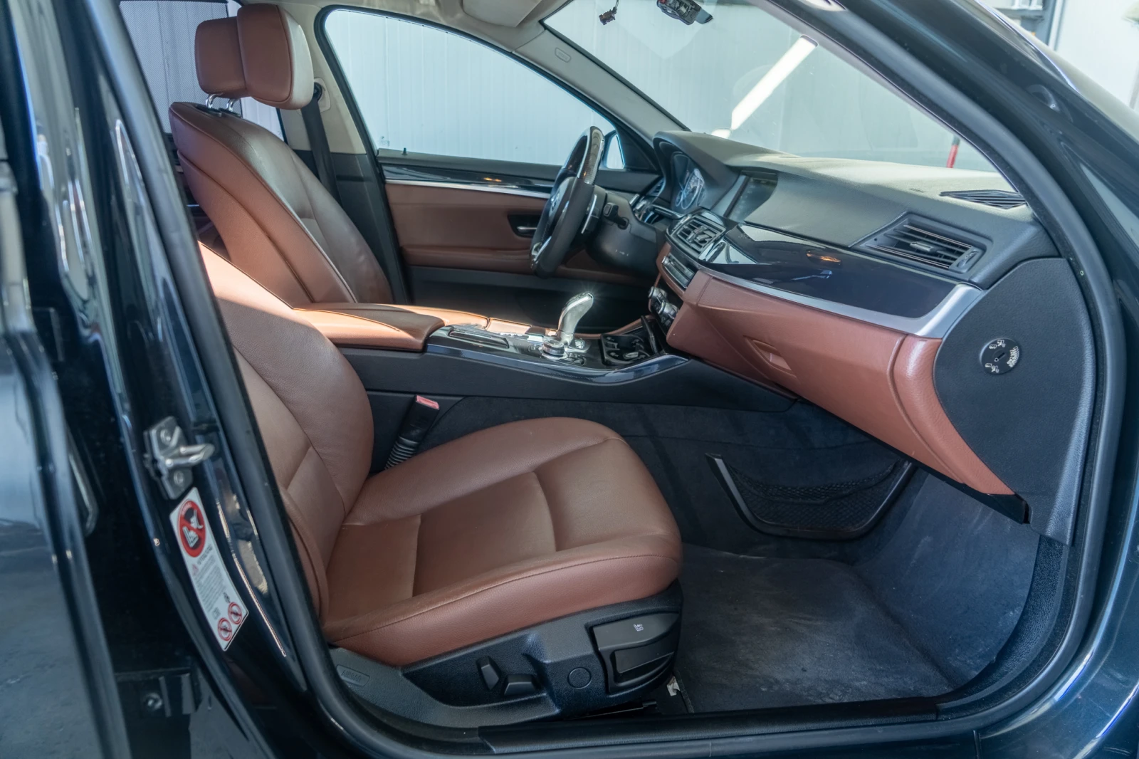 BMW 535 I = TOP = M-PACK = ЛИЗИНГ = ГАРАНЦИЯ, снимка 12 - Автомобили и джипове - 56330217