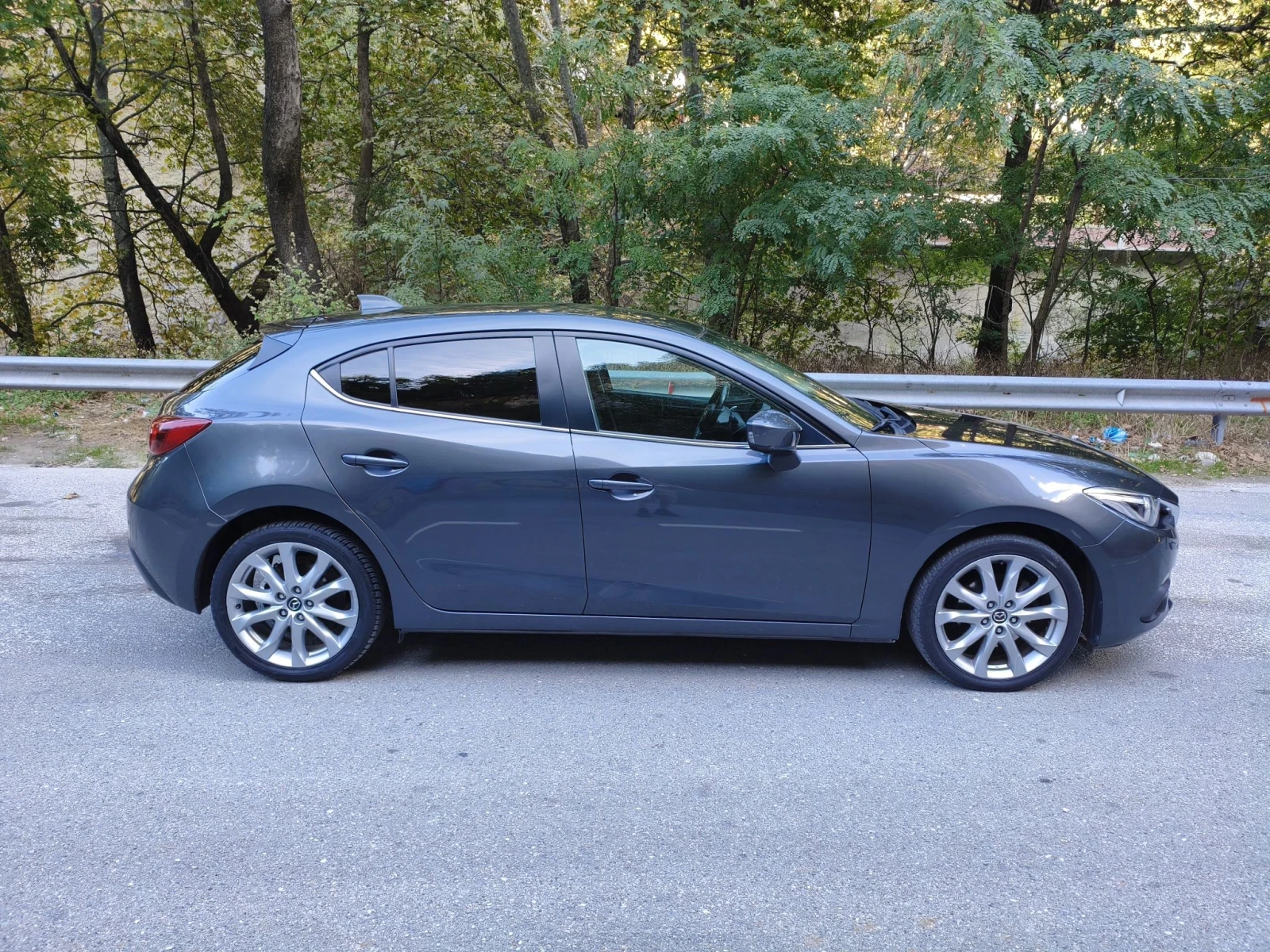 Mazda 3 2.2 Diesel! Germany! Head up!, снимка 4 - Автомобили и джипове - 56337314