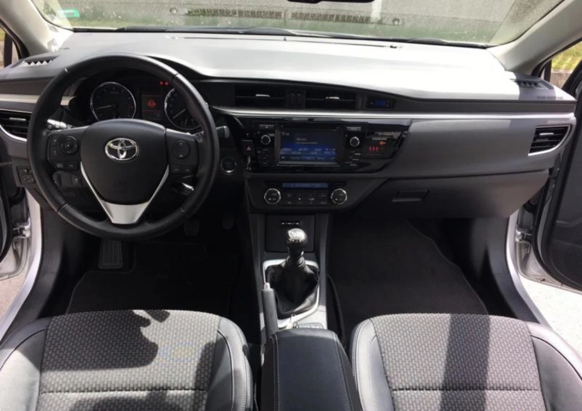 Toyota Corolla, снимка 9 - Автомобили и джипове - 56733381
