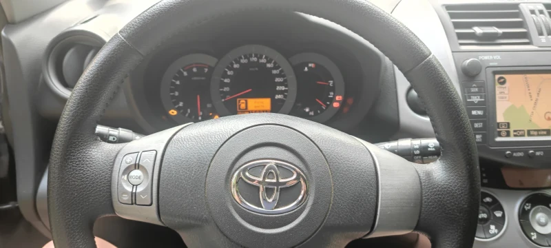 Toyota Rav4, снимка 1 - Автомобили и джипове - 48955705