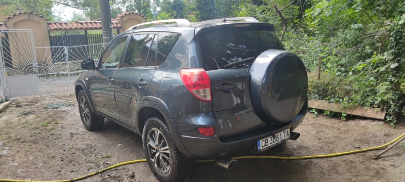 Toyota Rav4, снимка 8 - Автомобили и джипове - 48955705