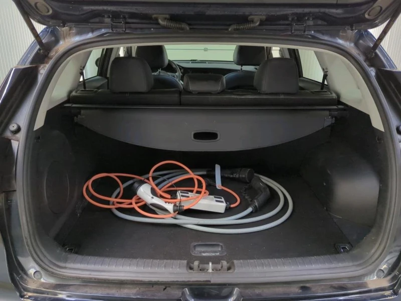 Kia Niro EV 64kWh ExecutiveLine full electric 204PS, снимка 15 - Автомобили и джипове - 53288345