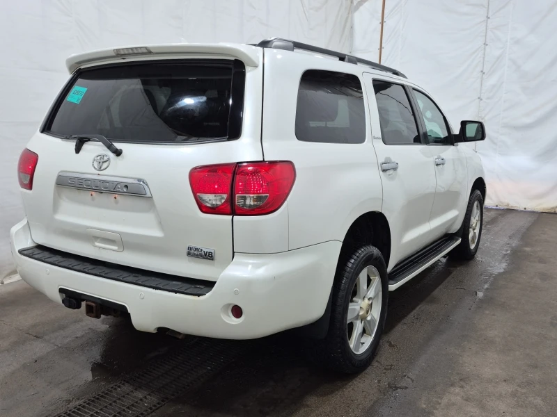 Toyota Sequoia PLATINUM * * CARFAX * * АВТО КРЕДИТ * * , снимка 4 - Автомобили и джипове - 53329135