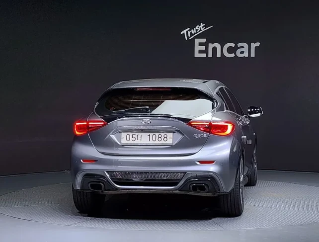 Infiniti Q30 2.0 Premium - изображение 4