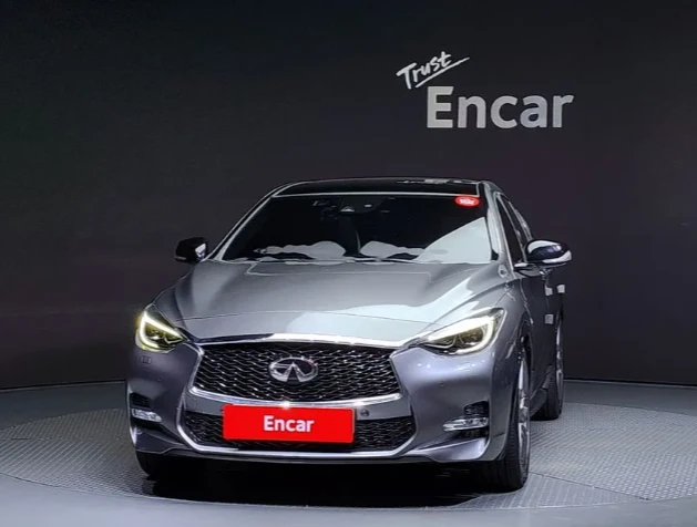 Infiniti Q30 2.0 Premium - изображение 3