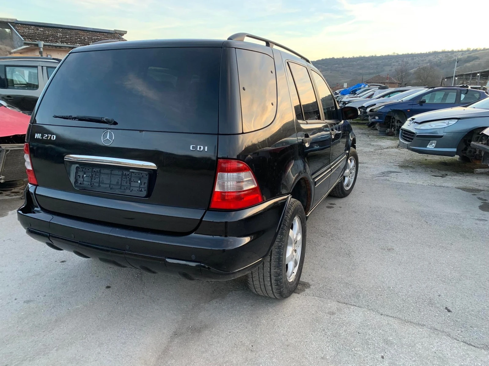 Mercedes-Benz ML 2.7 автоматик - изображение 3