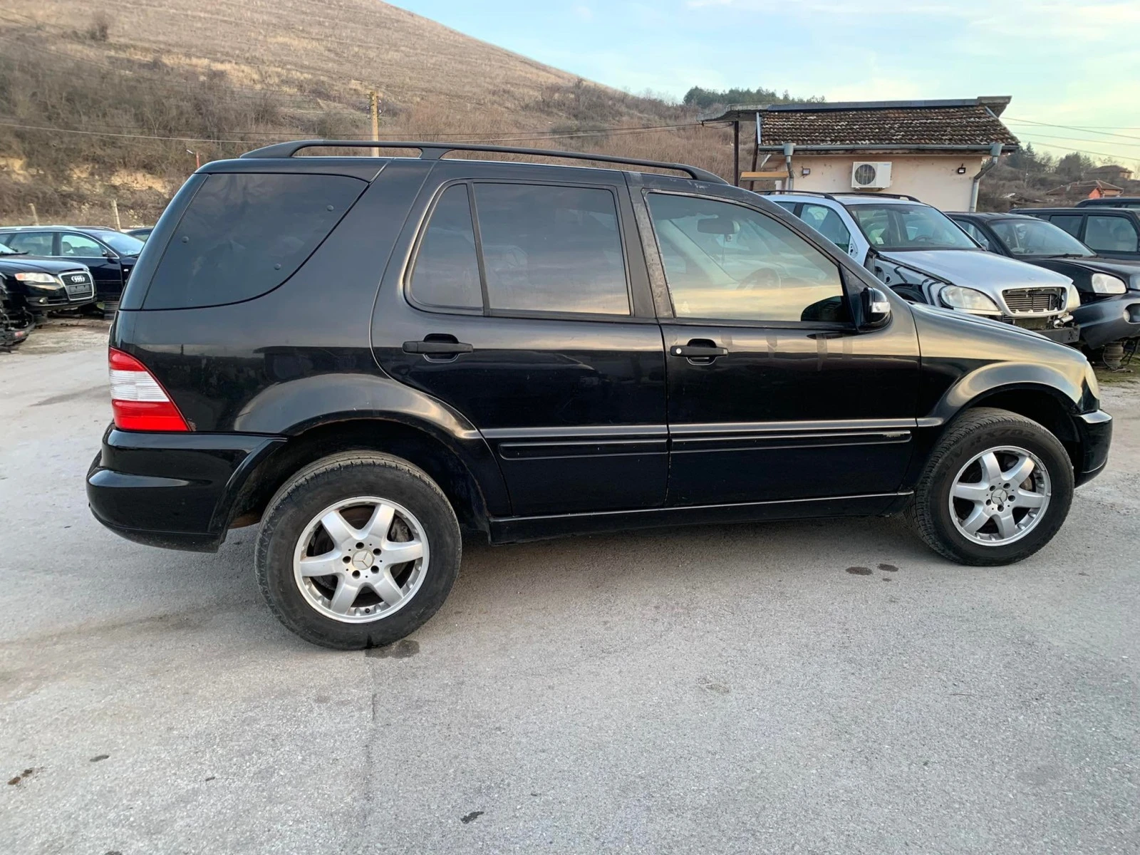 Mercedes-Benz ML 2.7 автоматик - изображение 2