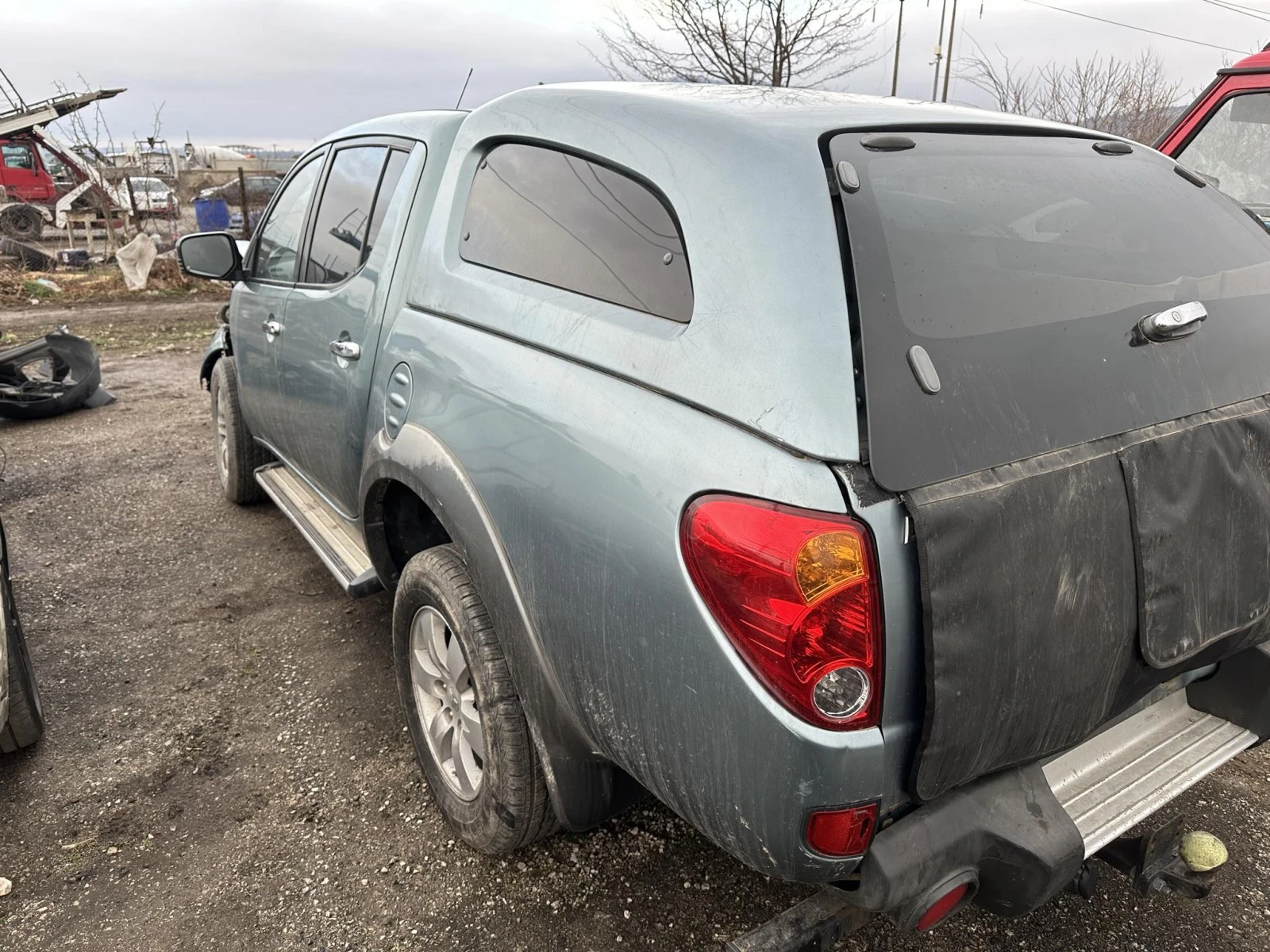 Mitsubishi L200 2.5 4х4 - изображение 2