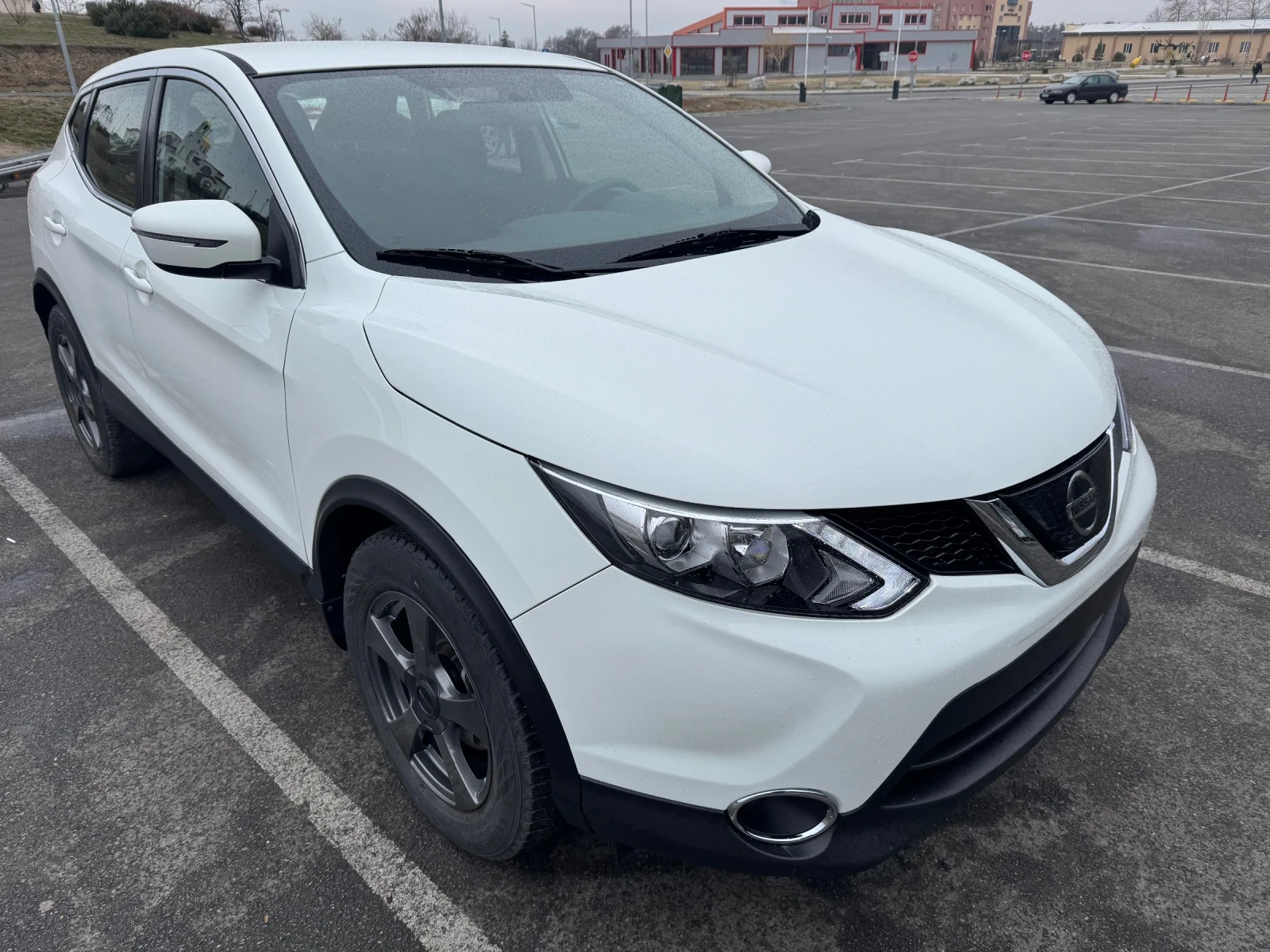 Nissan Qashqai 2.0 4x4 - изображение 2