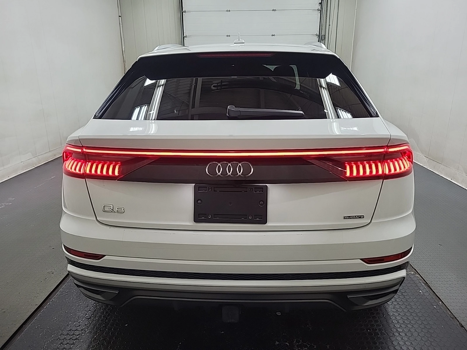 Audi Q8 55 TFSI Technik S LINE - изображение 5