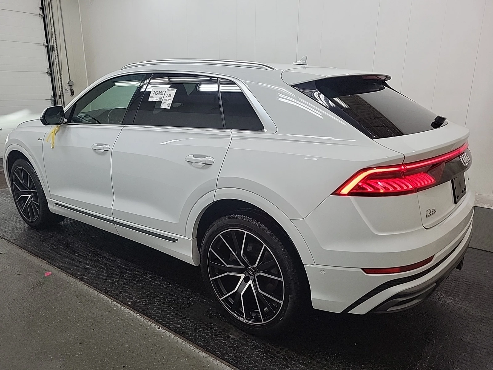 Audi Q8 55 TFSI Technik S LINE - изображение 4