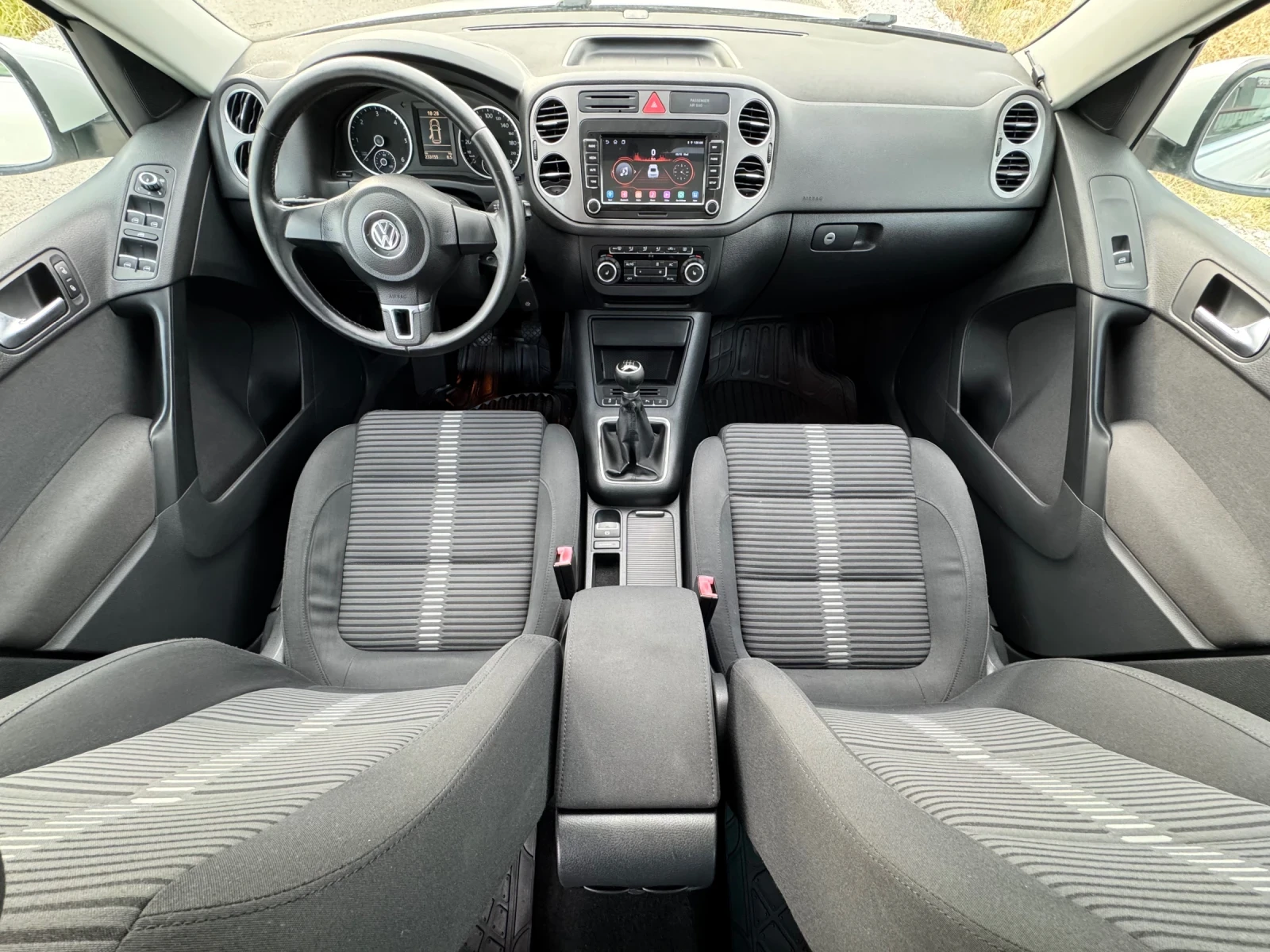 VW Tiguan 2.0 TDI 4X4 / ABT / FACE / NAVI / PANORAMA / XENON - изображение 9