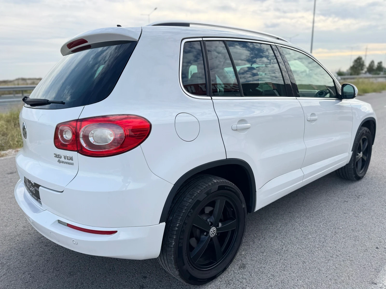 VW Tiguan 2.0 TDI 4X4 / ABT / FACE / NAVI / PANORAMA / XENON - изображение 8