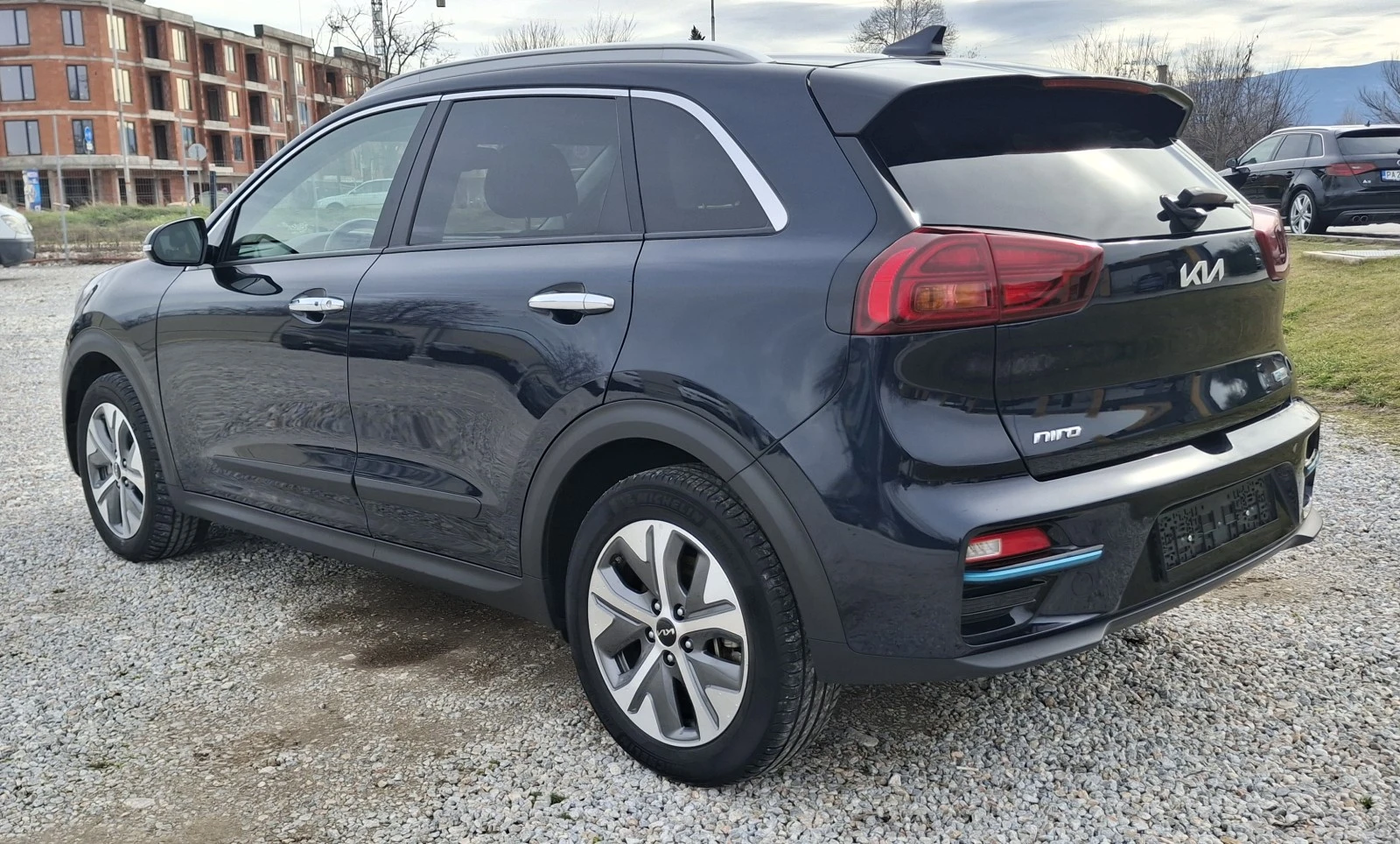 Kia Niro EV 64kWh ExecutiveLine+ full electric 204PS | Mobile.bg � ����������� 5
