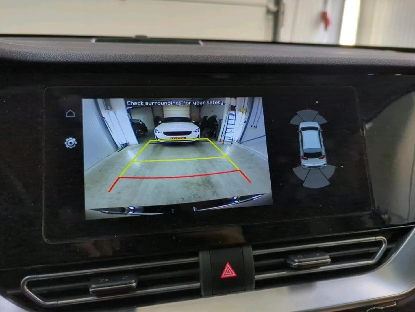 Kia Niro EV 64kWh ExecutiveLine+ full electric 204PS - изображение 10