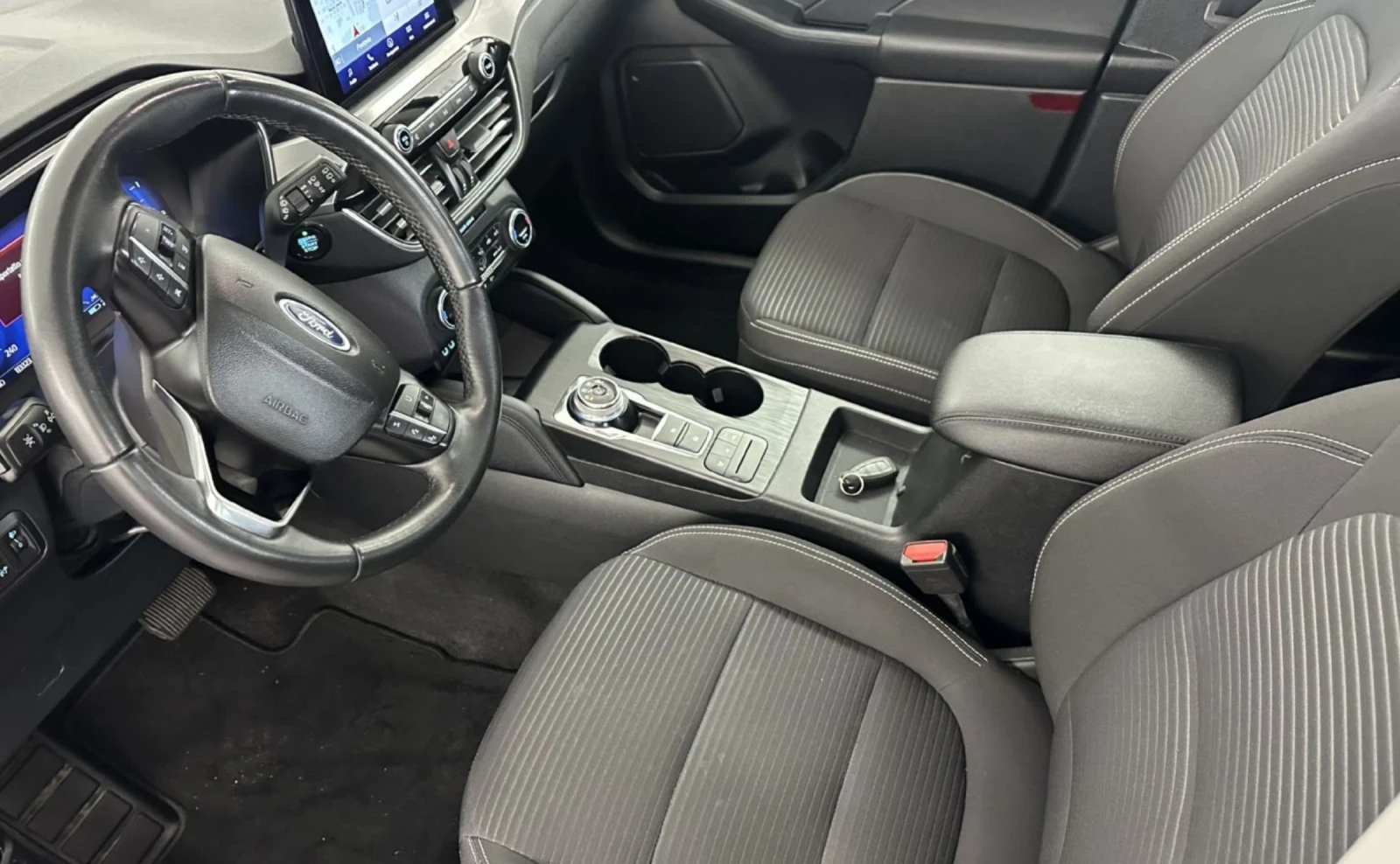 Ford Kuga 2.0 HYBRID.165 KW.PHEV.LED.NAVI.KAMERA, снимка 7 - Автомобили и джипове - 53832751