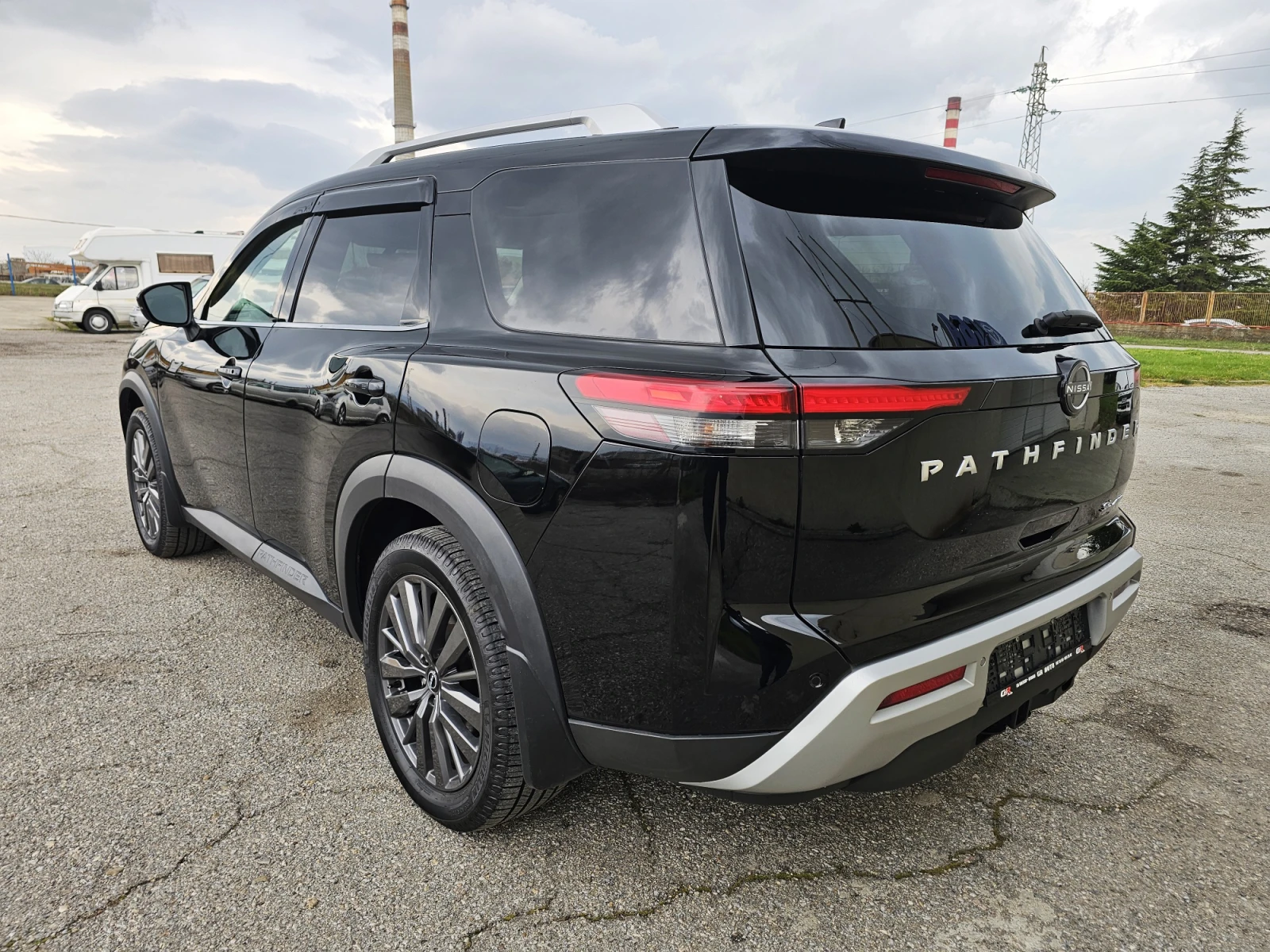 Nissan Pathfinder 3.5 4WD SL 7+ 1 МЕСТА, снимка 5 - Автомобили и джипове - 53969642