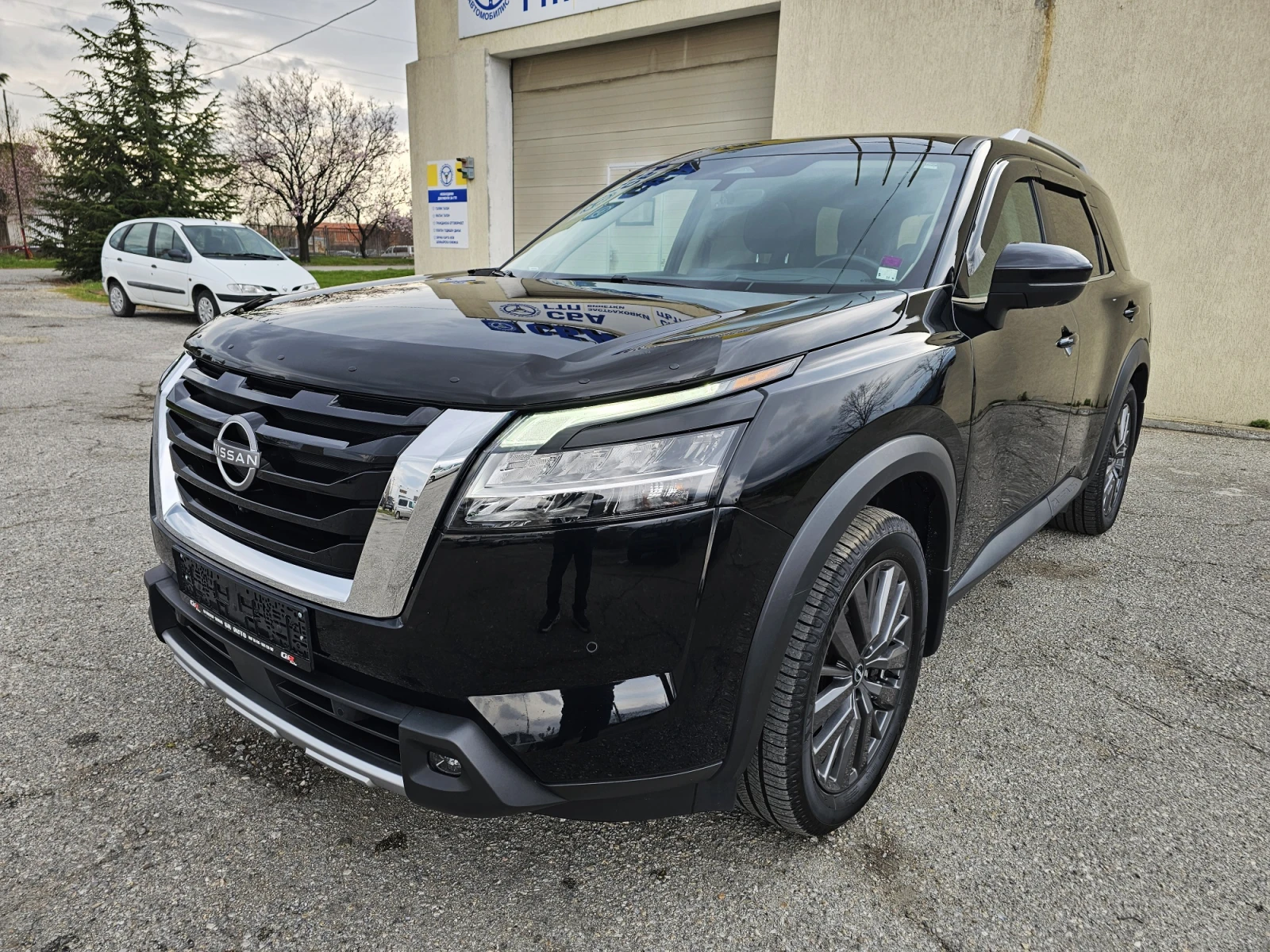 Nissan Pathfinder 3.5 4WD SL 7+ 1 МЕСТА