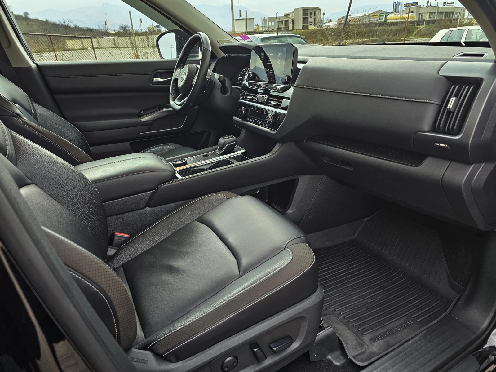 Nissan Pathfinder 3.5 4WD SL 7+ 1 МЕСТА, снимка 11 - Автомобили и джипове - 53969642