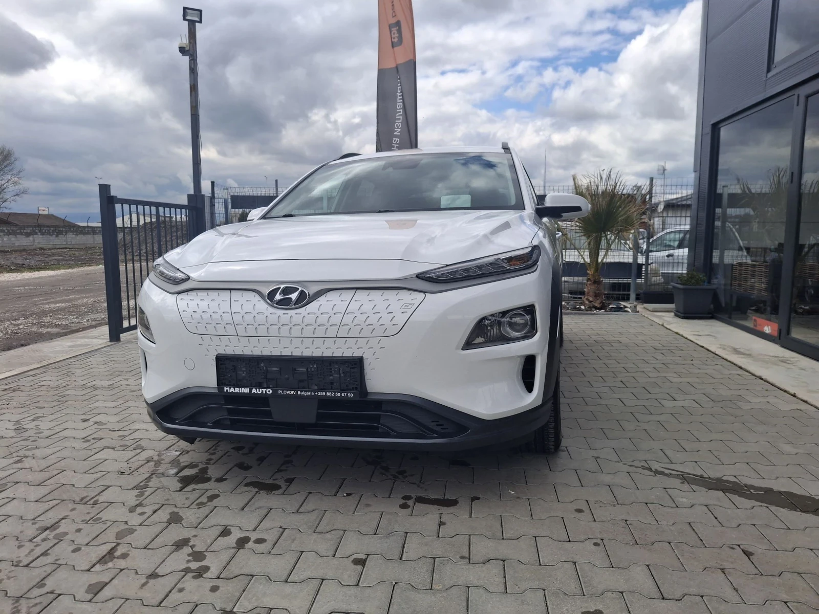 Hyundai Kona 64kw* * 204k.c* * SOH100%, снимка 9 - Автомобили и джипове - 54083589
