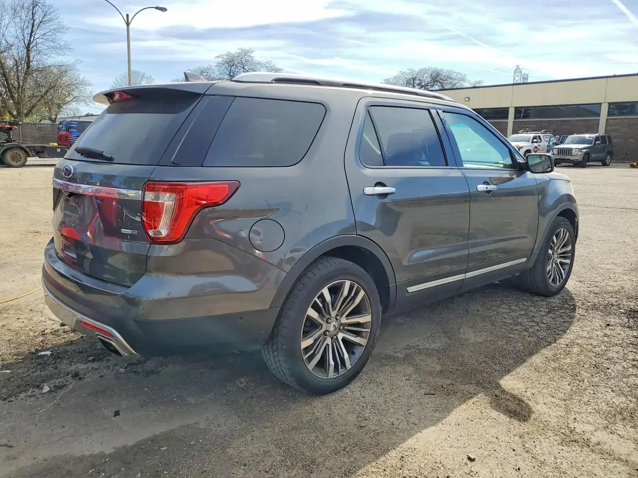 Ford Explorer PLATINUM | Mobile.bg � ����������� 5