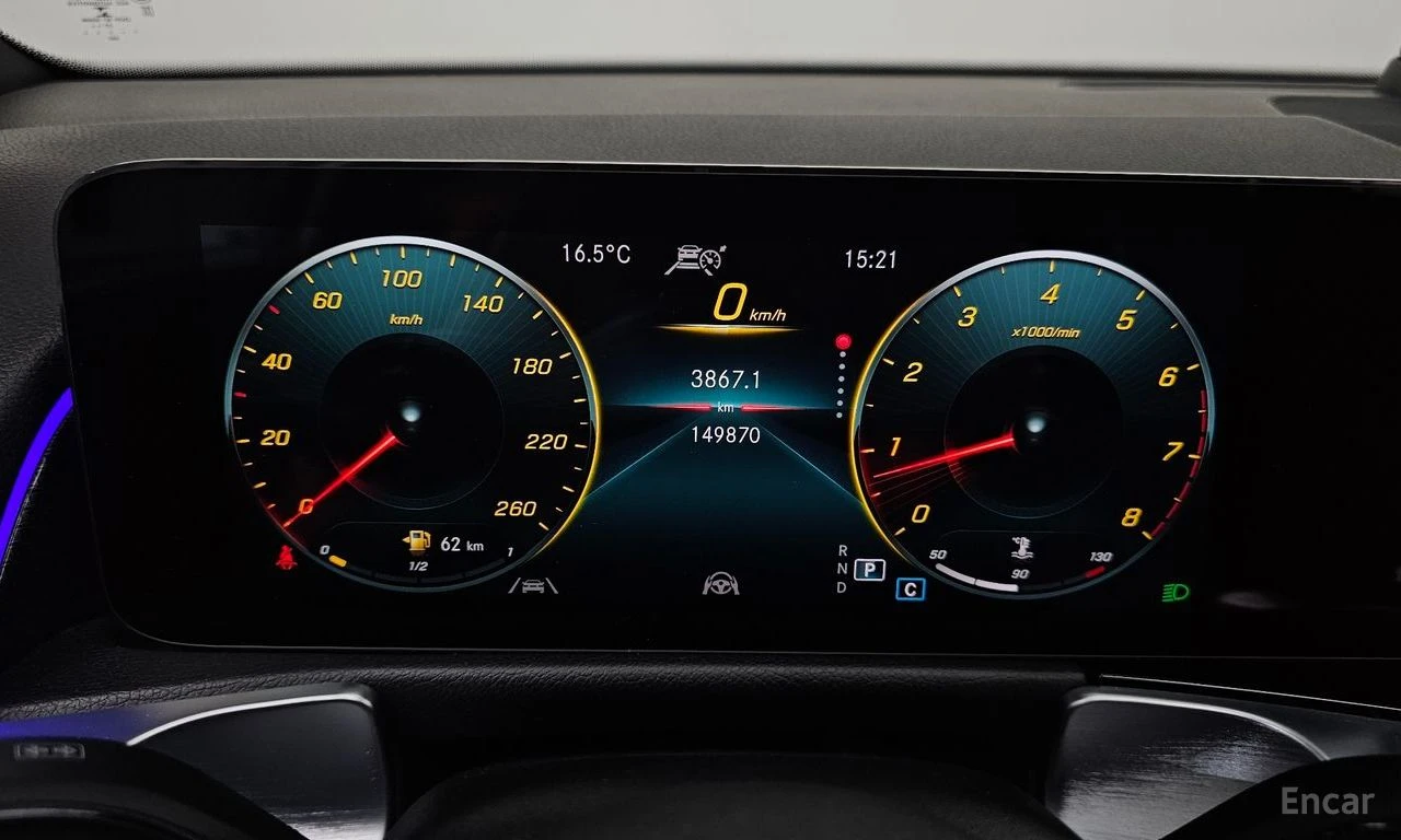 Mercedes-Benz GLB 250 4MATIC/AMG LINE/LANE DEPARTURE/DRIVER ASSIST, снимка 10 - Автомобили и джипове - 54418884