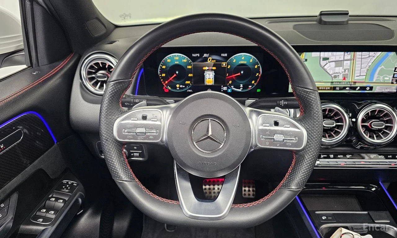 Mercedes-Benz GLB 250 4MATIC/AMG LINE/LANE DEPARTURE/DRIVER ASSIST, снимка 8 - Автомобили и джипове - 54418884