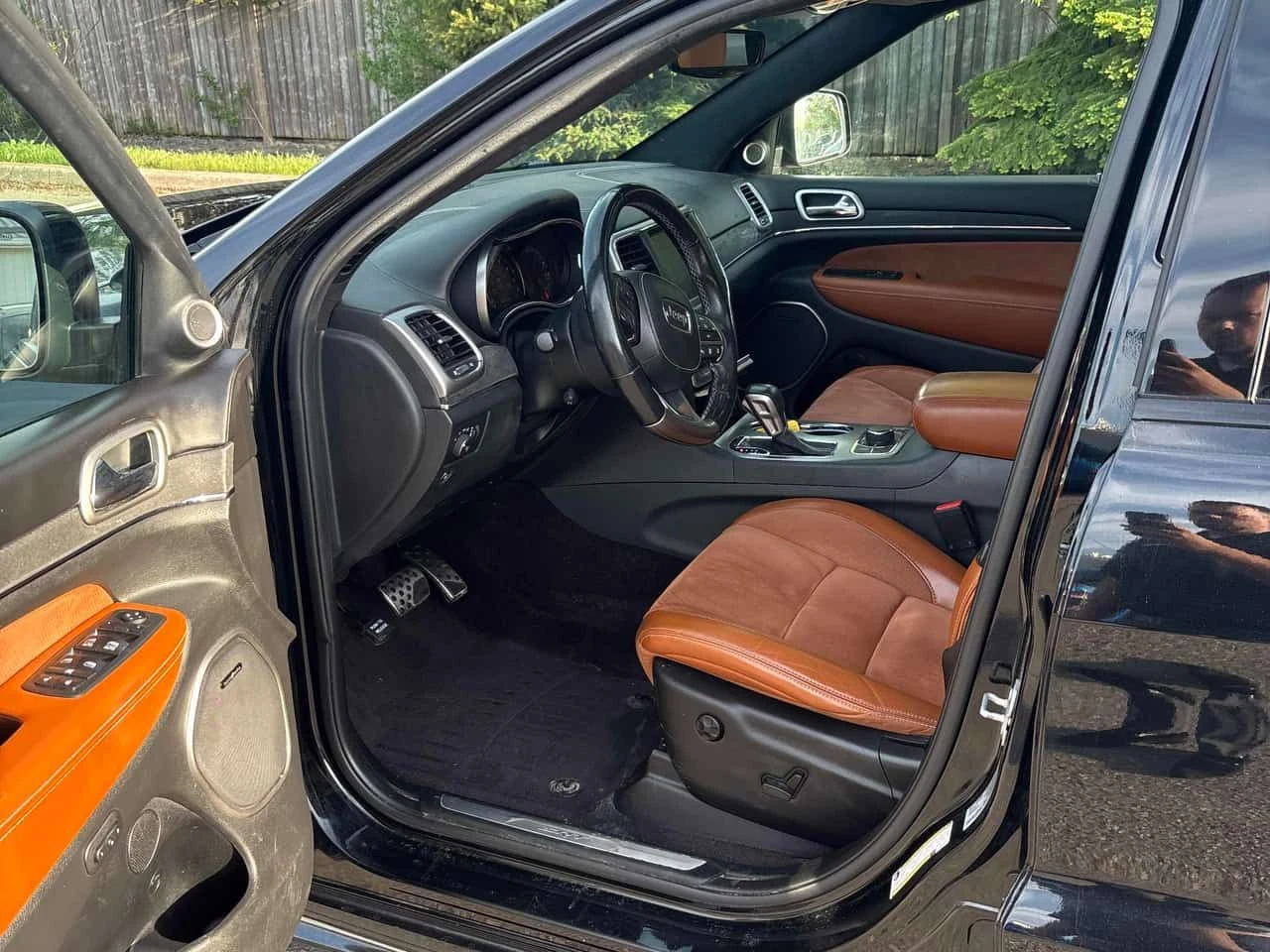 Jeep Grand cherokee SRT  CARFAX, снимка 5 - Автомобили и джипове - 54688226