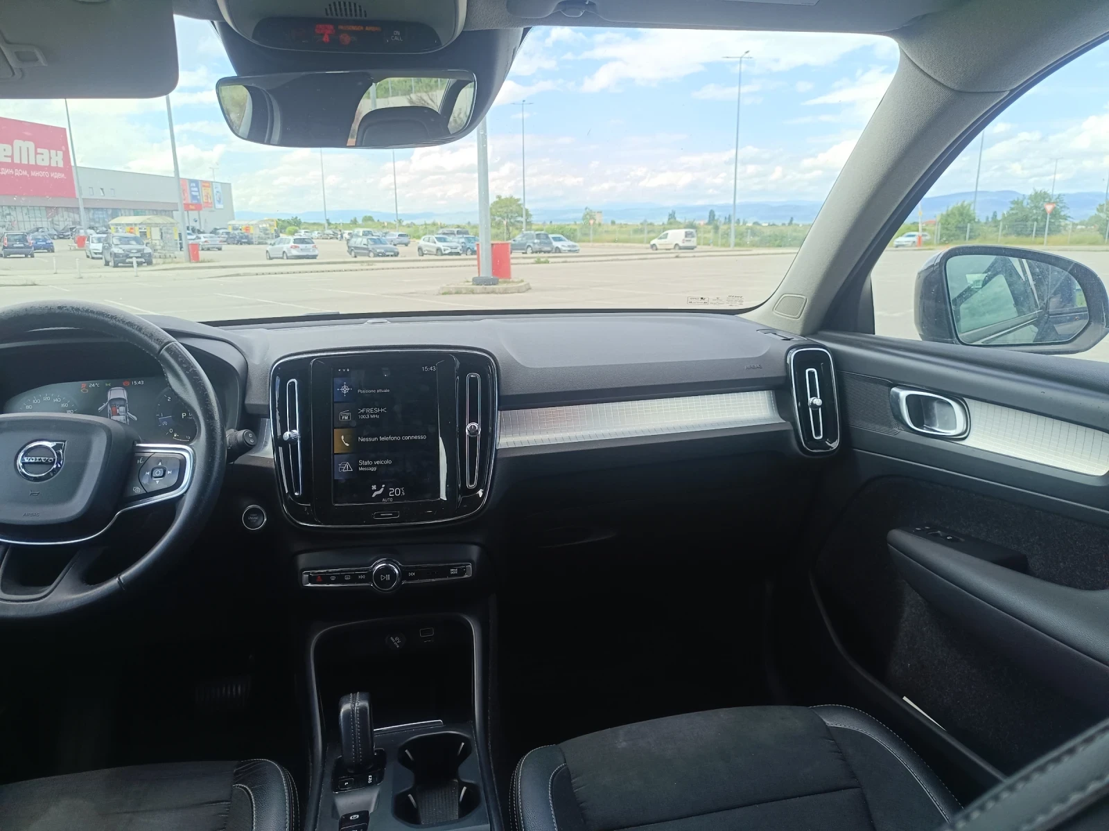 Volvo XC40 D3, снимка 9 - Автомобили и джипове - 54752268