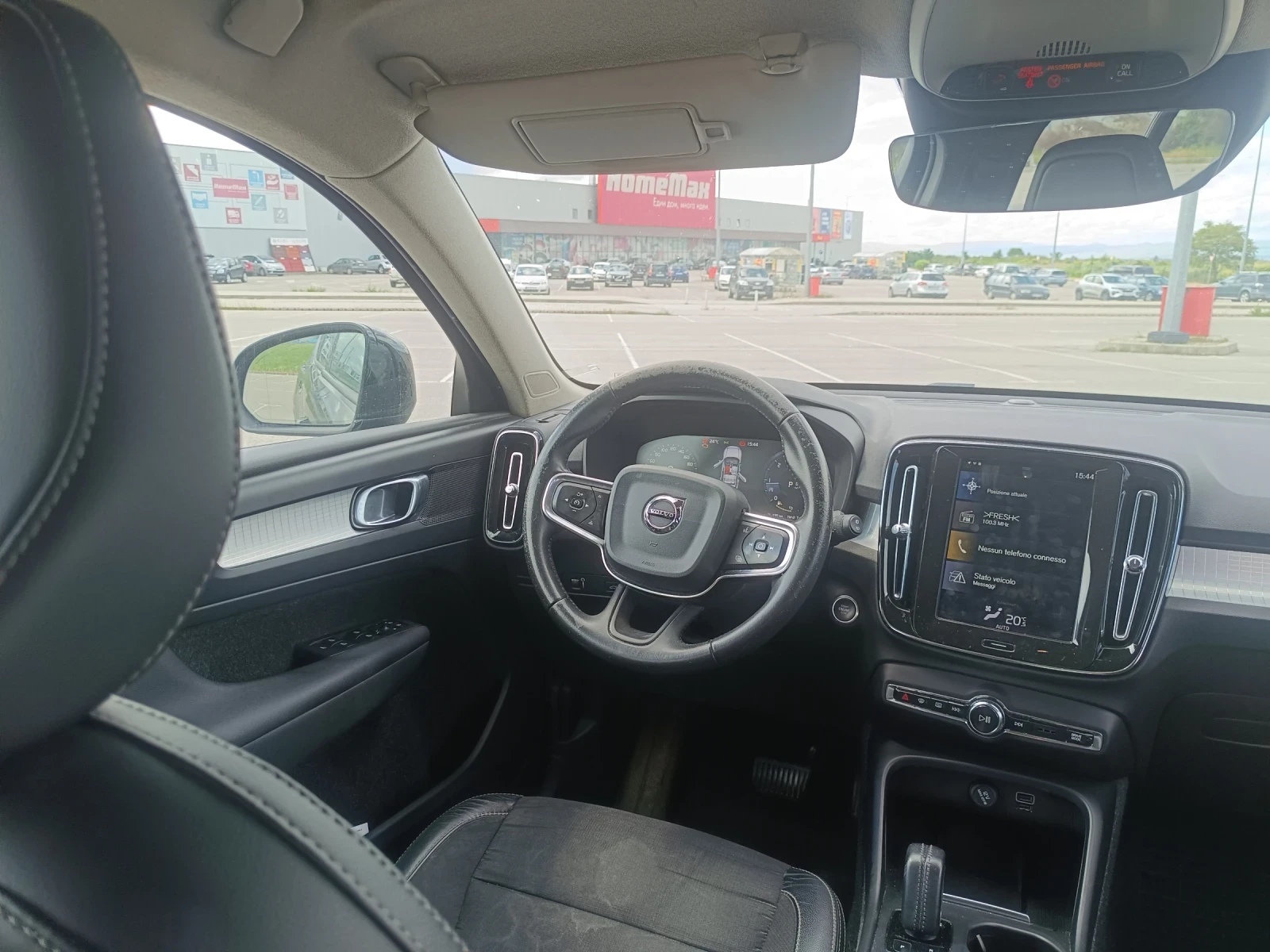 Volvo XC40 D3, снимка 10 - Автомобили и джипове - 54752268