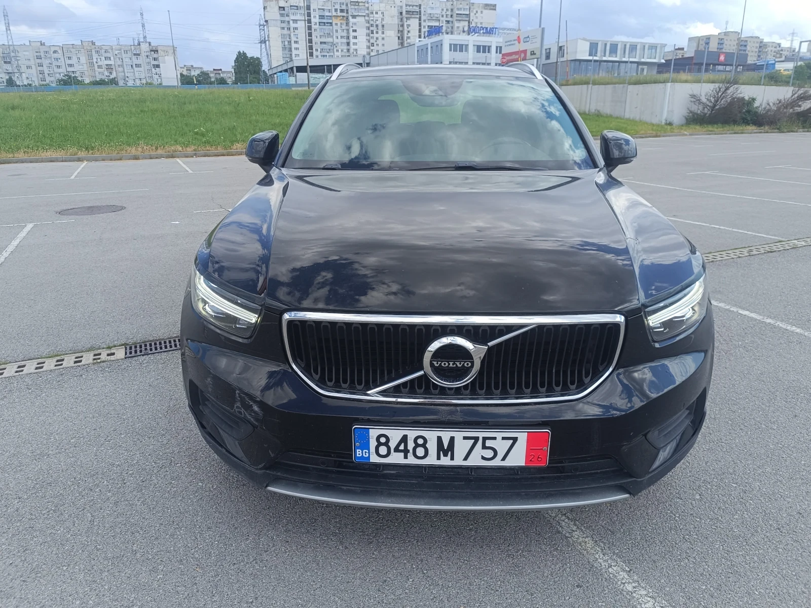 Volvo XC40 D3, снимка 3 - Автомобили и джипове - 54752268