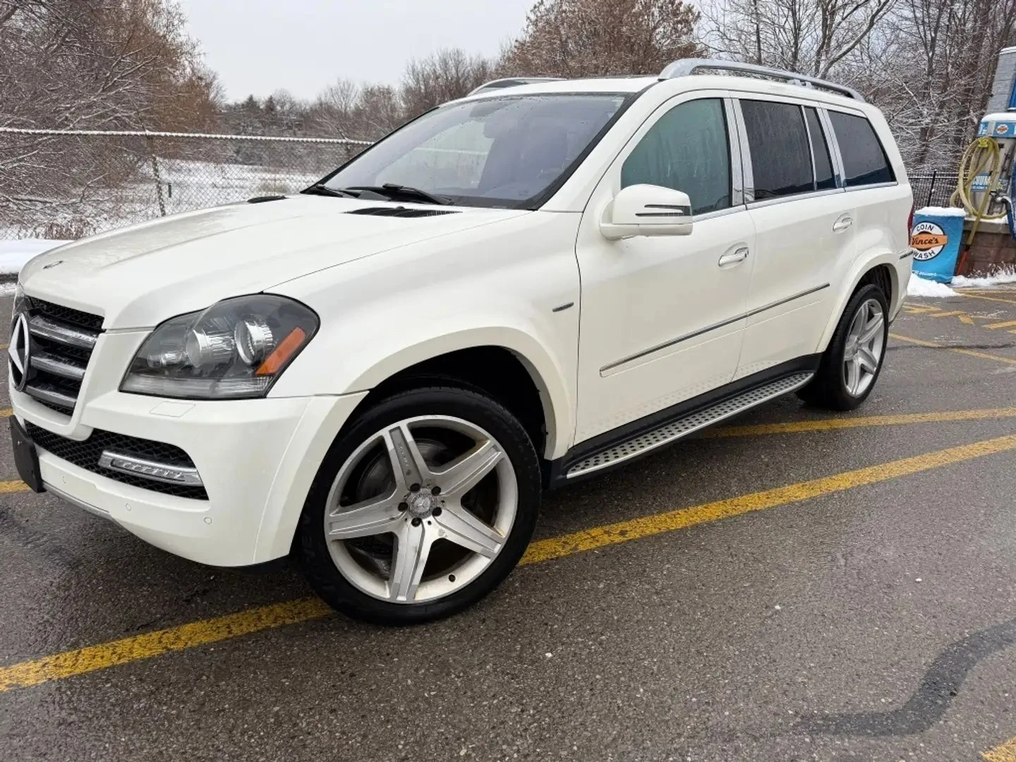 Mercedes-Benz GL 550 ОБДУХВАНЕ* МЪРТВА ТОЧКА* КАМЕРА* ЕКРАНИ* КОЖА* 