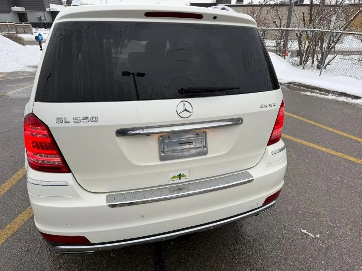 Mercedes-Benz GL 550 ОБДУХВАНЕ* МЪРТВА ТОЧКА* КАМЕРА* ЕКРАНИ* КОЖА* , снимка 8 - Автомобили и джипове - 54810684