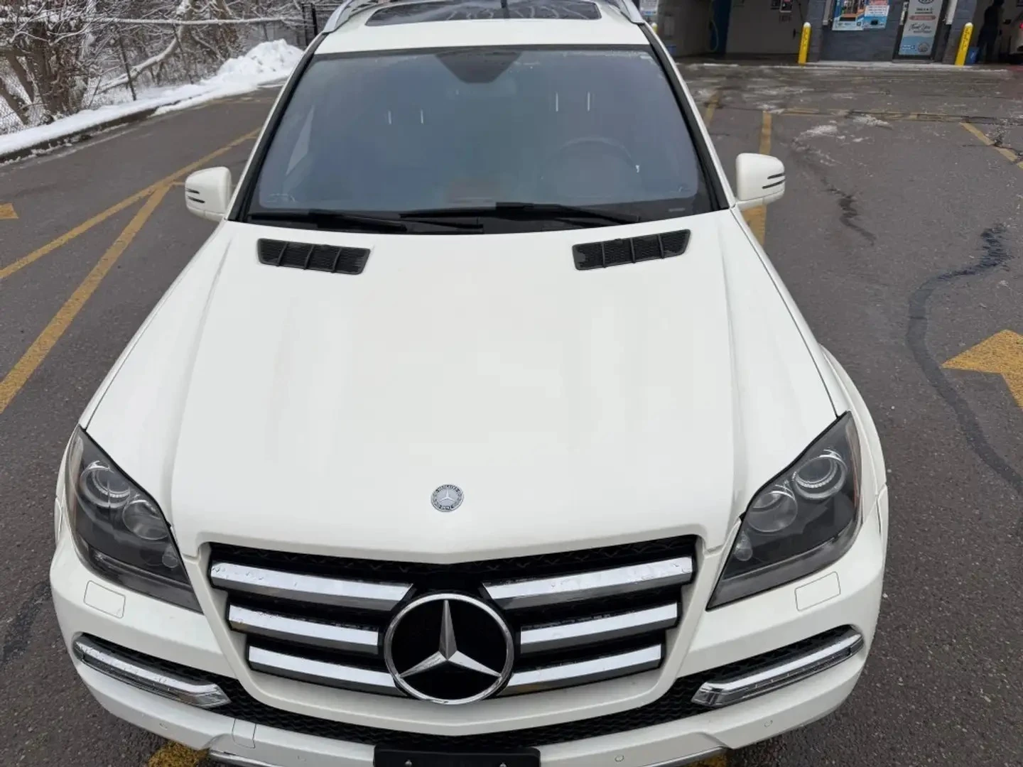 Mercedes-Benz GL 550 ОБДУХВАНЕ* МЪРТВА ТОЧКА* КАМЕРА* ЕКРАНИ* КОЖА* , снимка 3 - Автомобили и джипове - 54810684